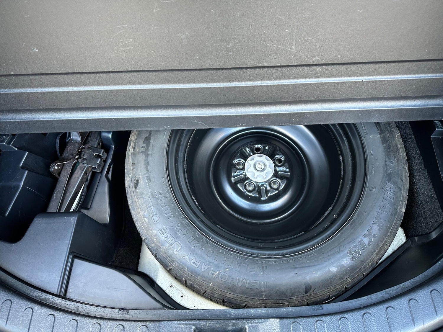 Used Toyota RAV4 2016 for sale - 76989183: Photo 10