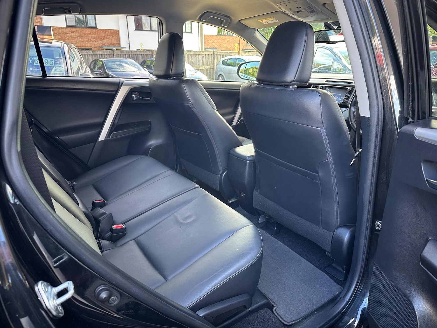 Used Toyota RAV4 2016 for sale - 76989183: Photo 20