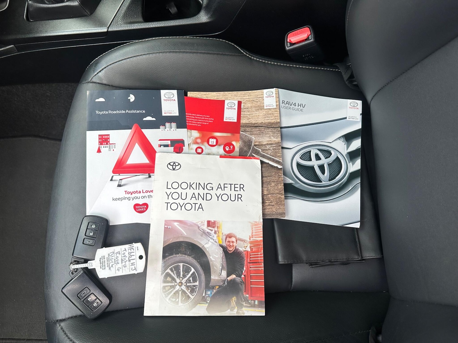 Used Toyota RAV4 2016 for sale - 76989183: Photo 26