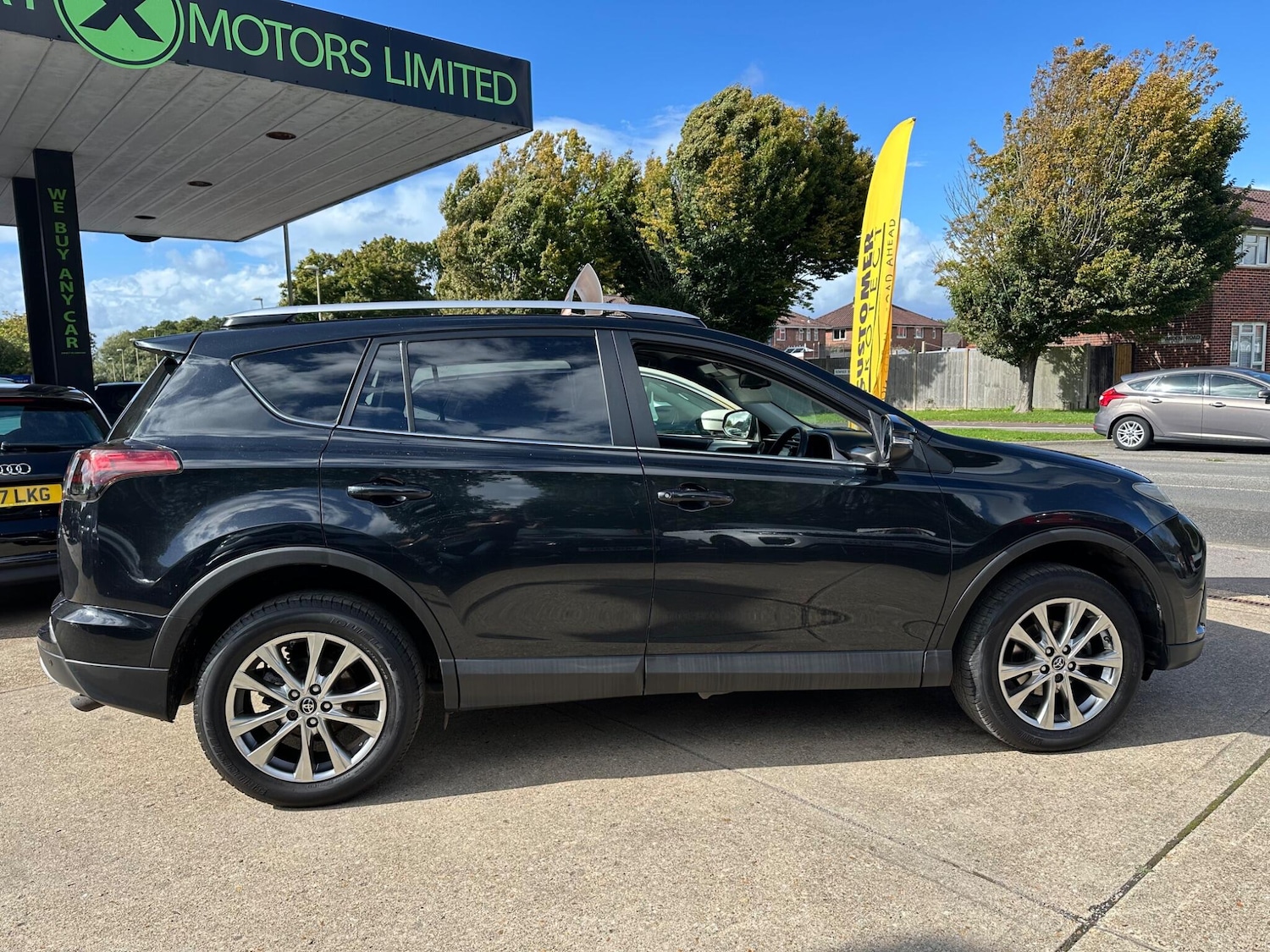 Used Toyota RAV4 2016 for sale - 76989183: Photo 3