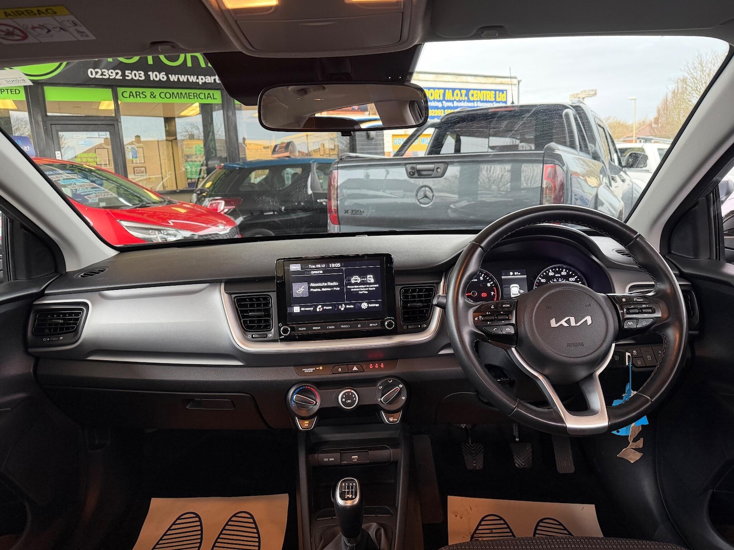 Used Kia Stonic 2023 for sale - 76887266: Photo 13