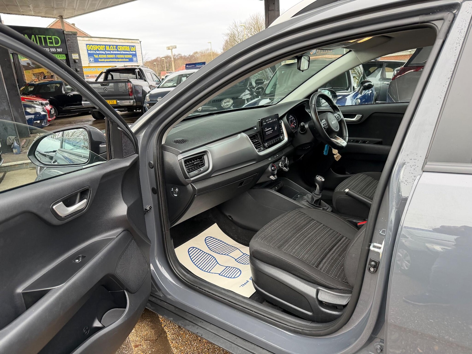 Used Kia Stonic 2023 for sale - 76887266: Photo 19