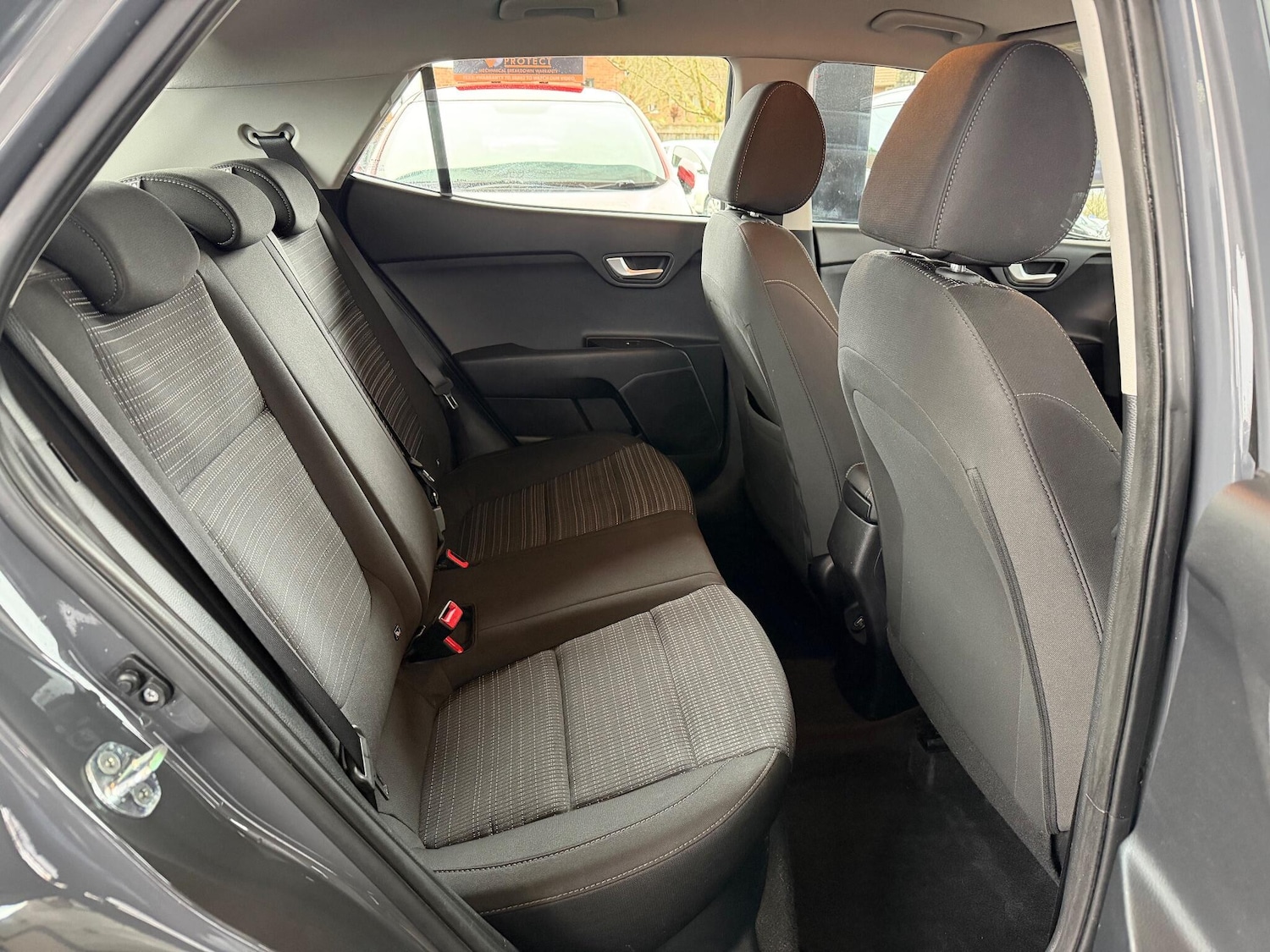 Used Kia Stonic 2023 for sale - 76887266: Photo 21