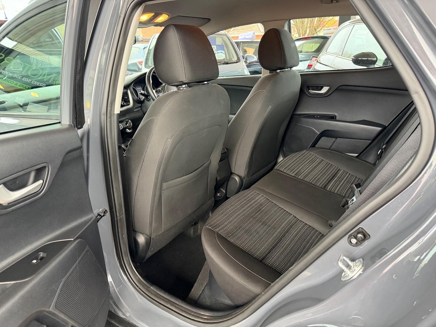 Used Kia Stonic 2023 for sale - 76887266: Photo 25