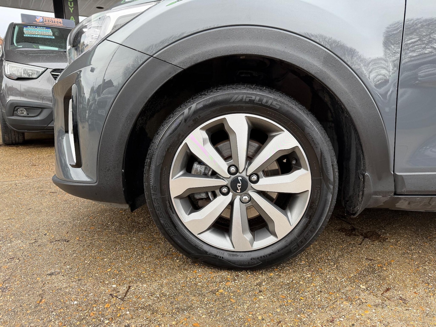 Used Kia Stonic 2023 for sale - 76887266: Photo 29