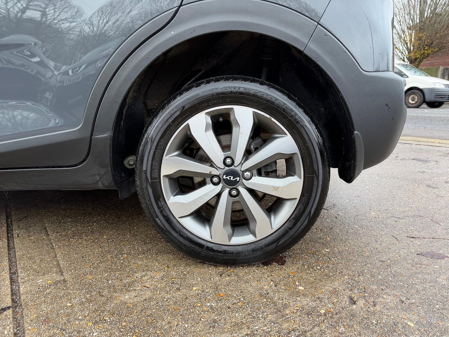 Used Kia Stonic 2023 for sale - 76887266: Photo 30