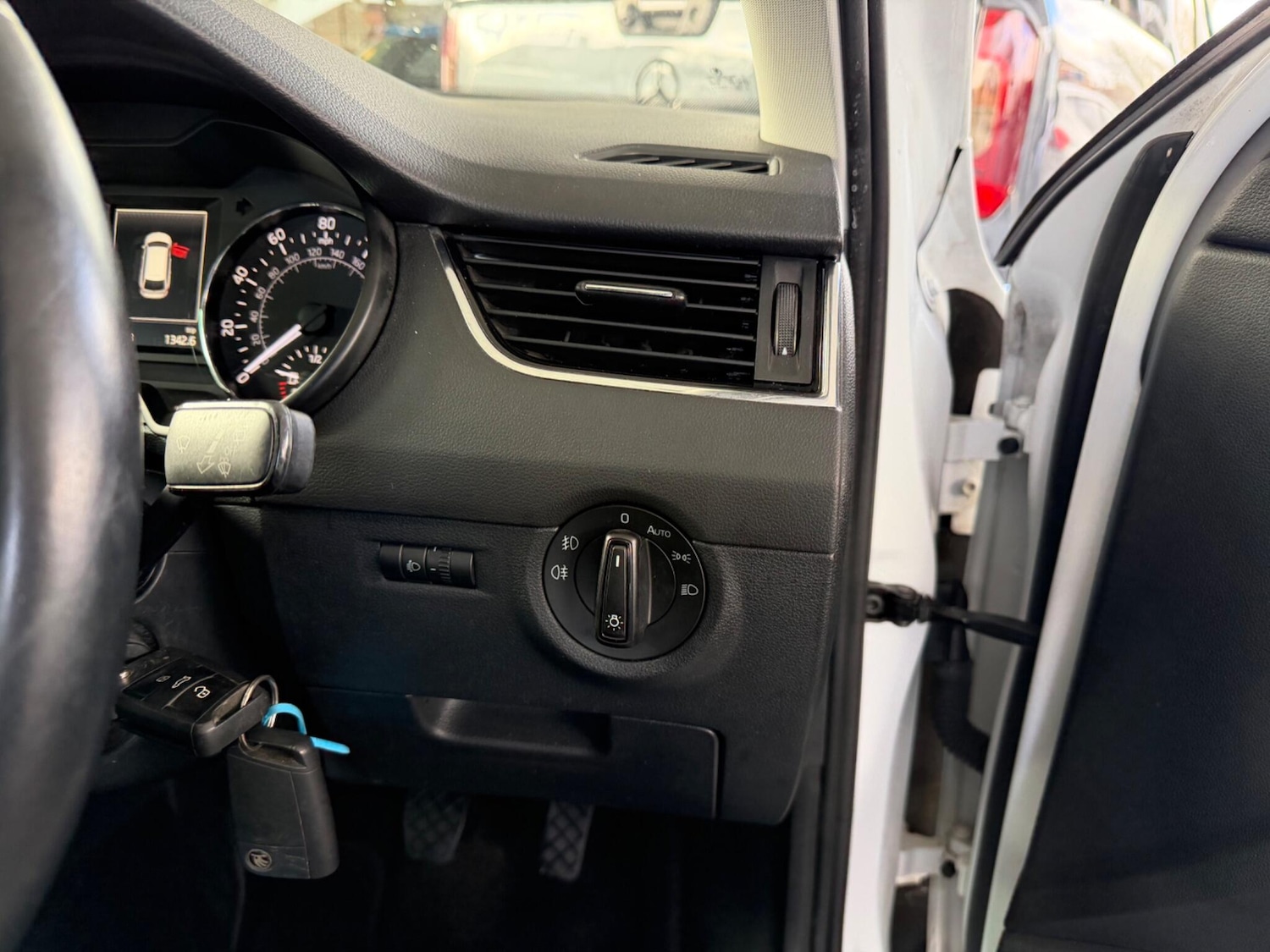 Used Skoda Octavia 2015 for sale - 77612681: Photo 16