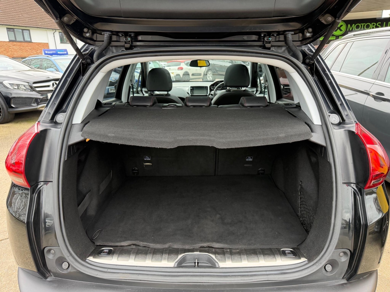 Used Peugeot 2008 2018 for sale - 77695353: Photo 9