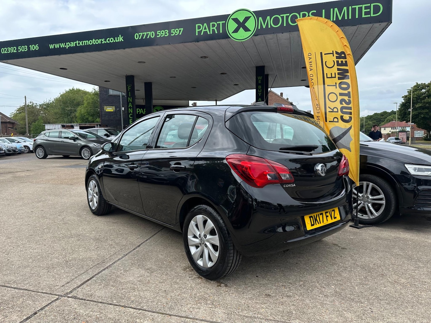 Used Vauxhall Corsa for sale - 76996228: Photo 2