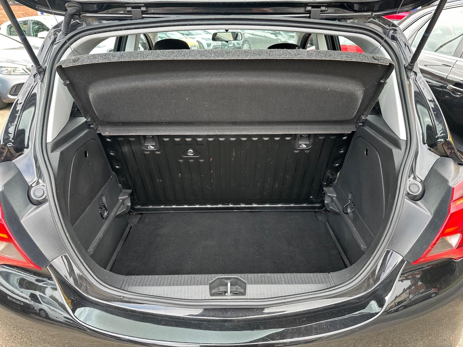 Used Vauxhall Corsa for sale - 76996228: Photo 9