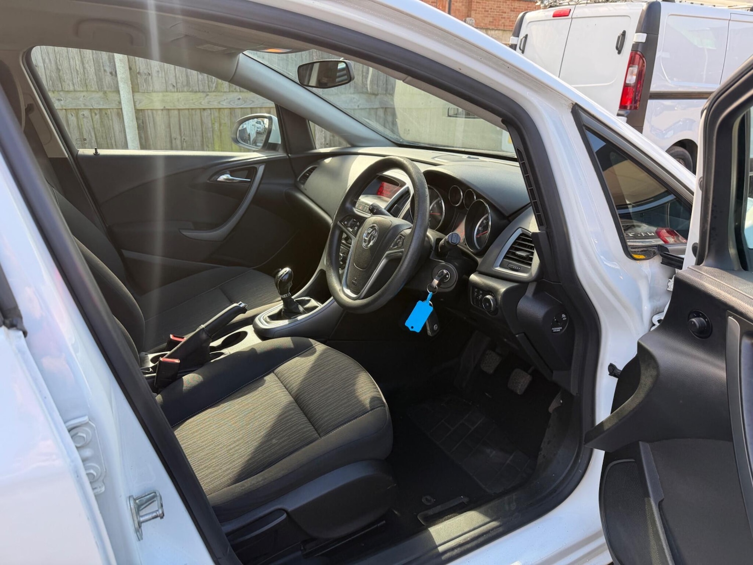 Used Vauxhall Astra 2015 for sale - 77838632: Photo 15