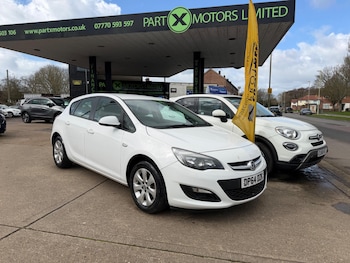 Used Vauxhall Astra 2015 for sale - 77838632: Photo