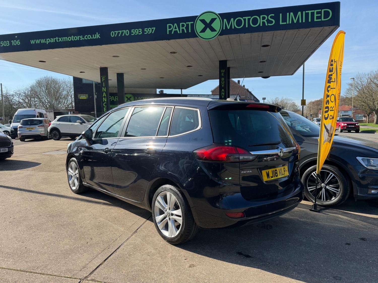 Used Vauxhall Zafira 2018 for sale - 77723506: Photo 2