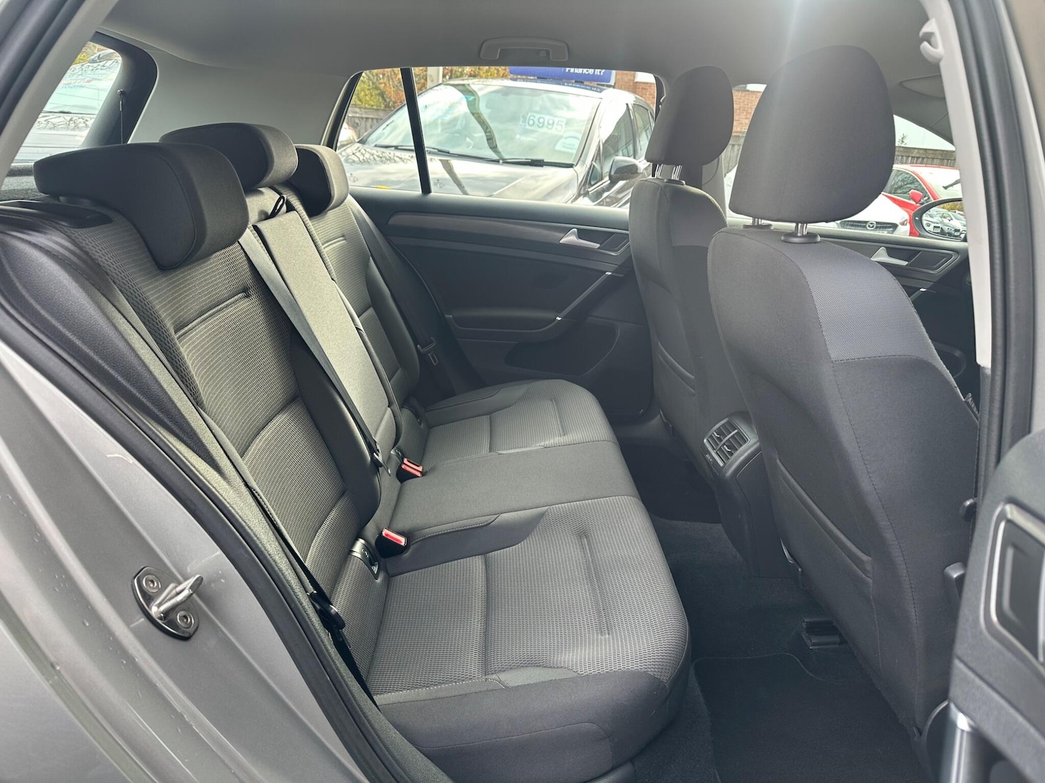 Used Volkswagen Golf 2018 for sale - 76549989: Photo 21