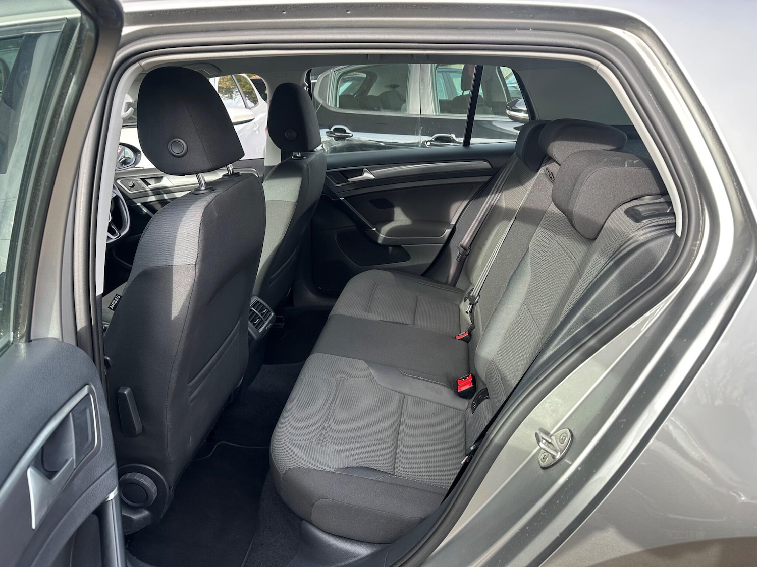 Used Volkswagen Golf 2018 for sale - 76549989: Photo 25