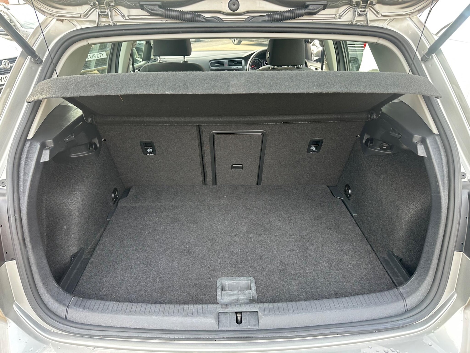 Used Volkswagen Golf 2018 for sale - 76549989: Photo 9