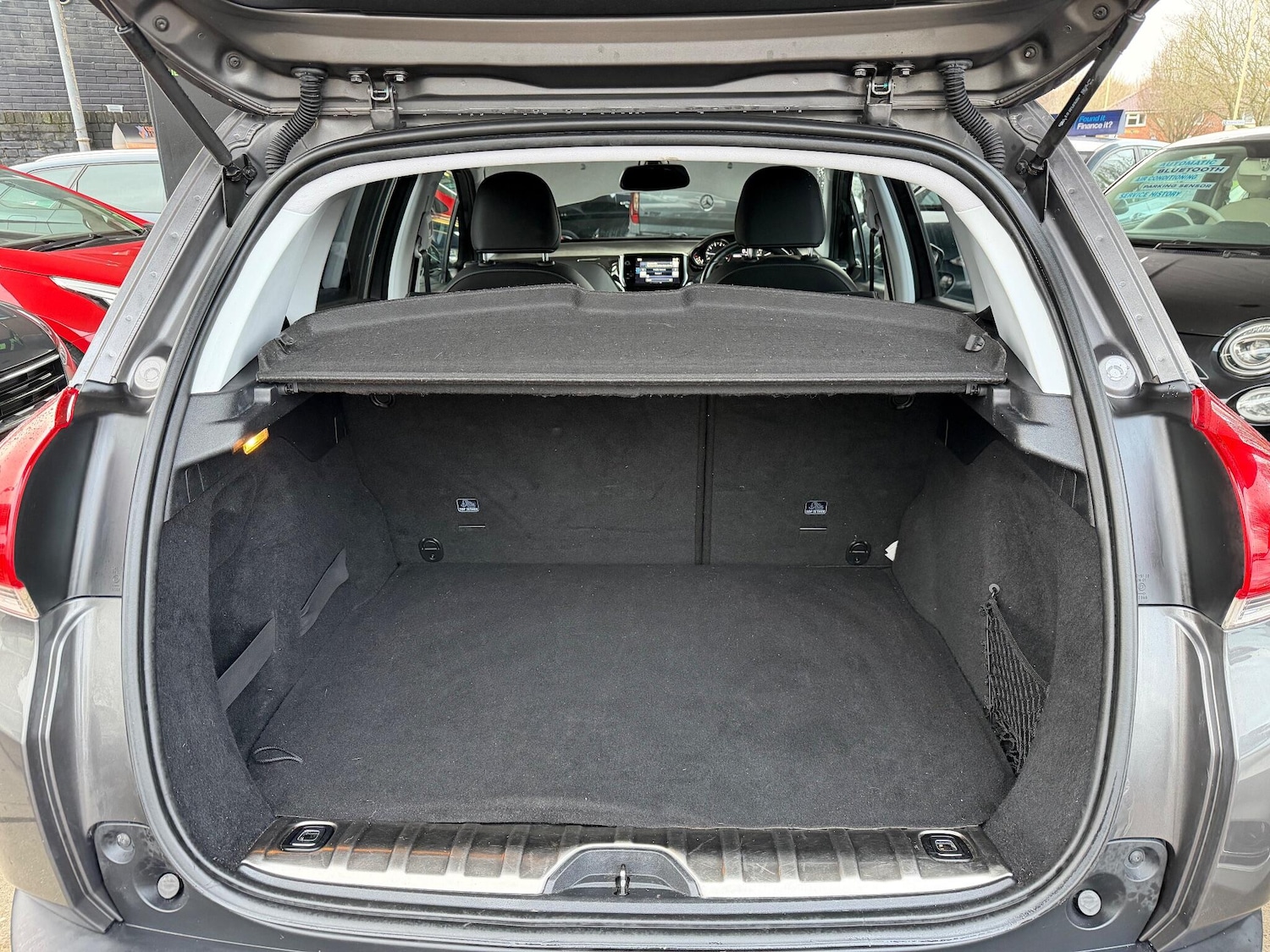 Used Peugeot 2008 2016 for sale - 76926779: Photo 9