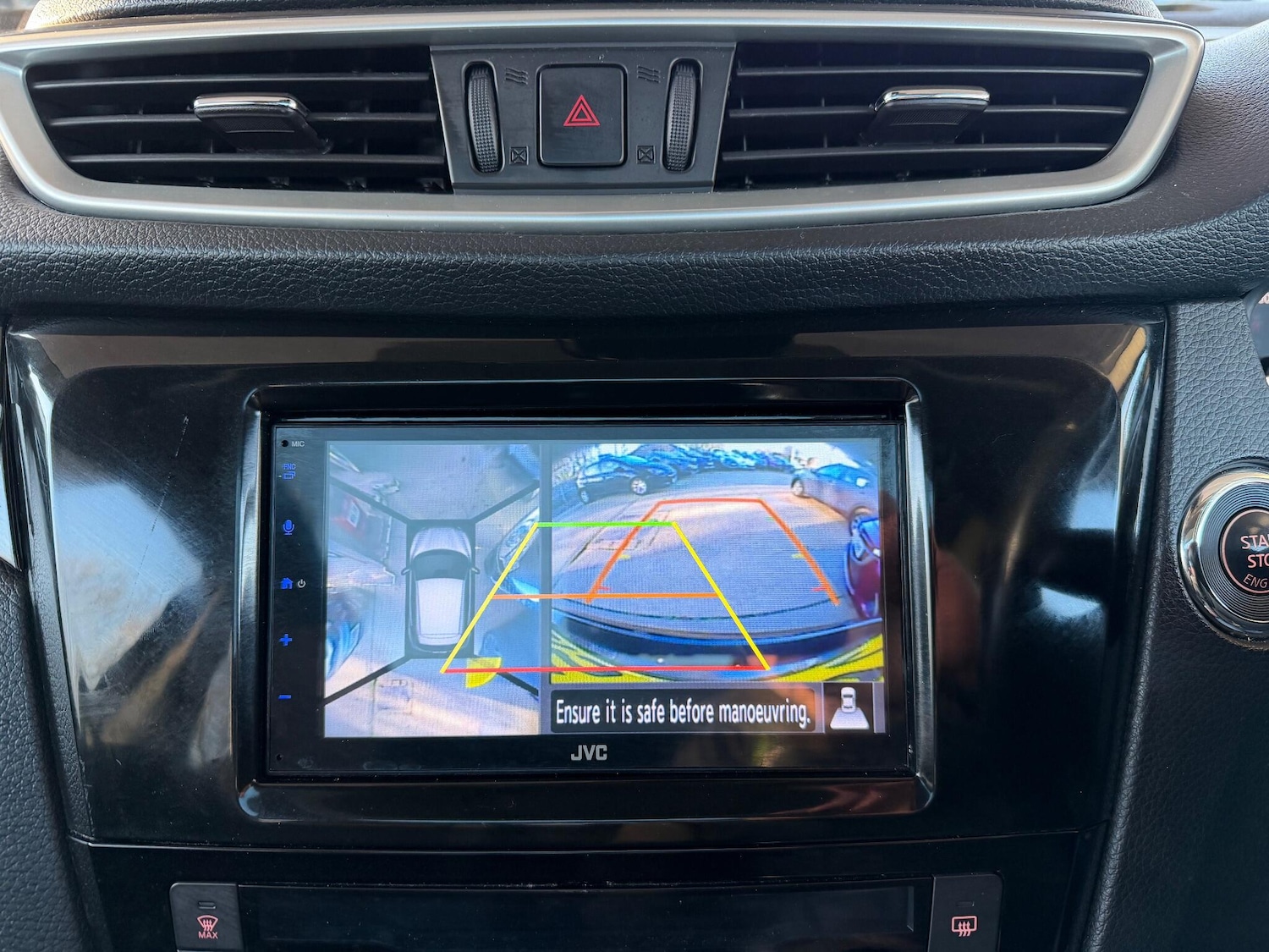 Used Nissan Qashqai 2015 for sale - 77143806: Photo 15