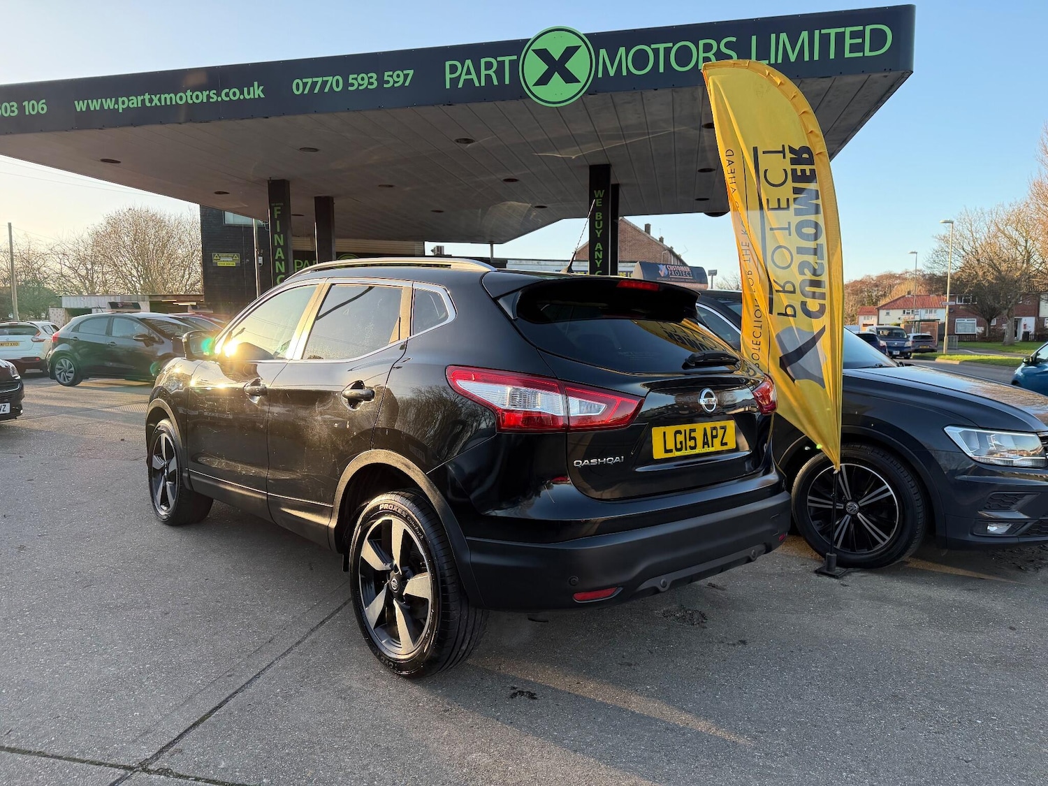 Used Nissan Qashqai 2015 for sale - 77143806: Photo 2