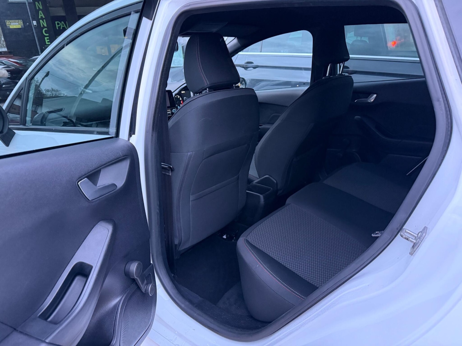 Used Ford Fiesta 2018 for sale - 77305678: Photo 23