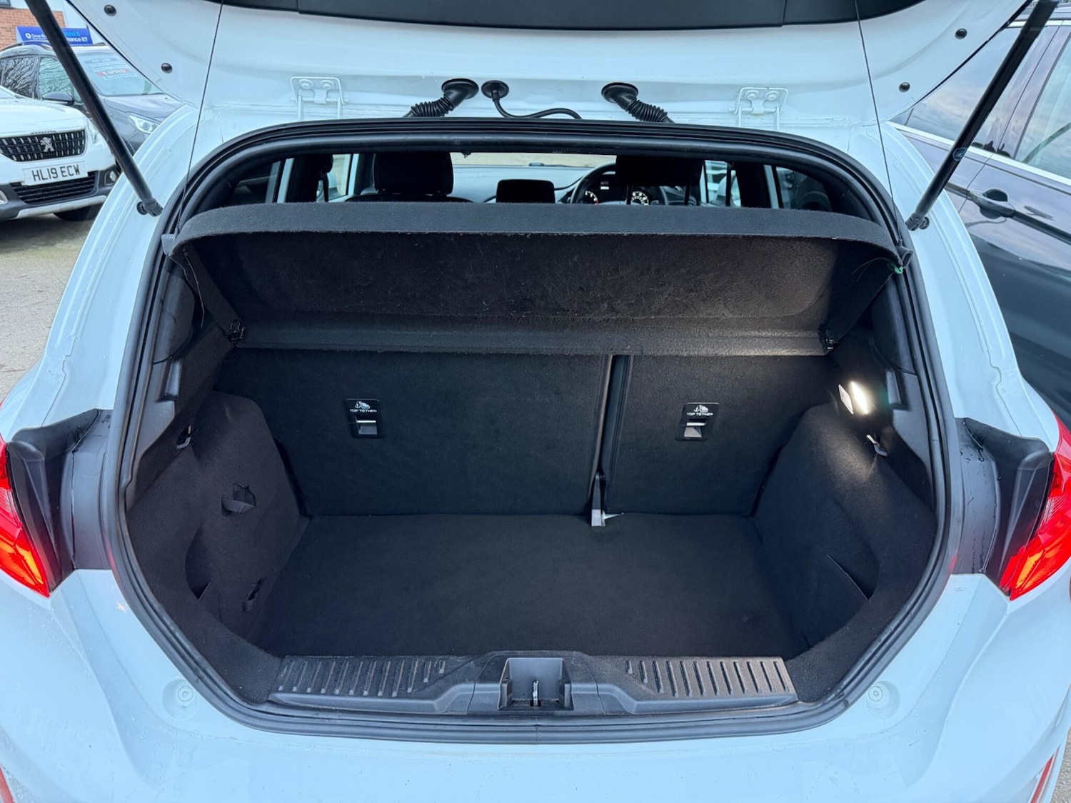 Used Ford Fiesta 2018 for sale - 77305678: Photo 9