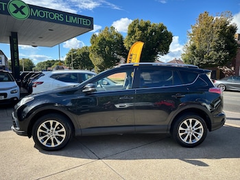 Used Toyota RAV4 2016 for sale - 75782289: Photo