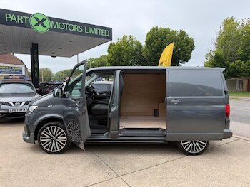 Used Volkswagen Transporter 2022 for sale - 78648627: Photo