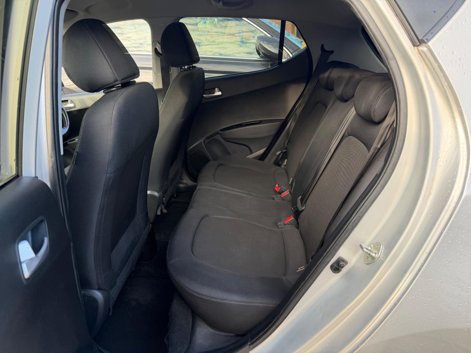 Used Hyundai i10 2019 for sale - 77203128: Photo 23