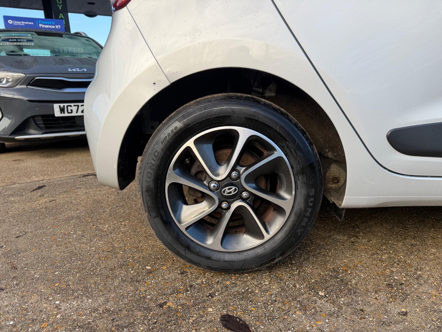 Used Hyundai i10 2019 for sale - 77203128: Photo 29