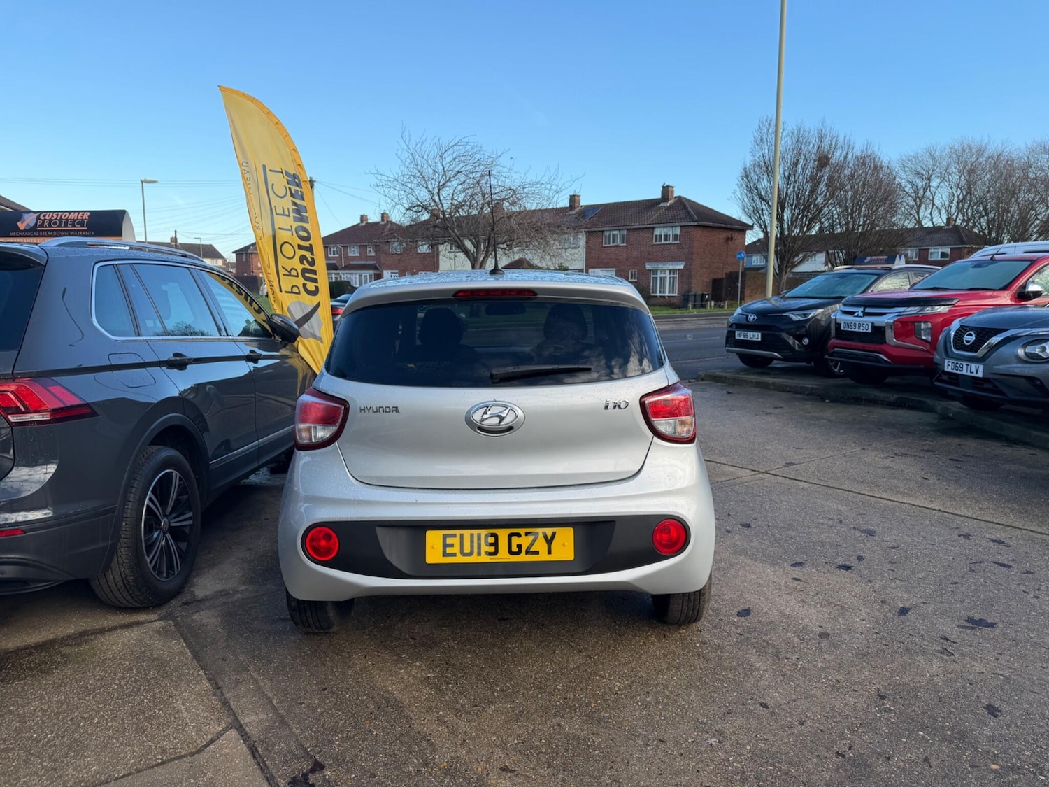 Used Hyundai i10 2019 for sale - 77203128: Photo 8