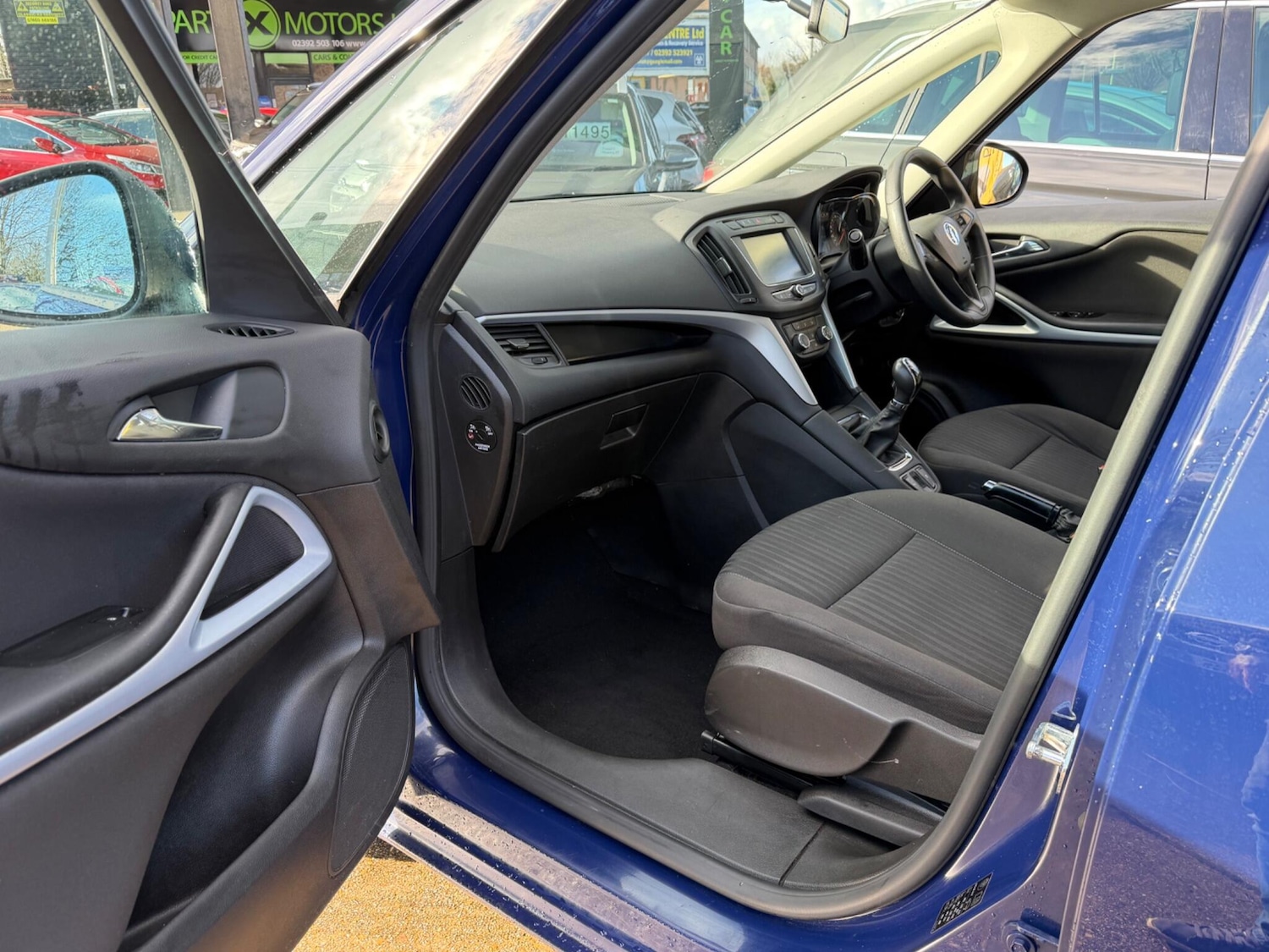 Used Vauxhall Zafira 2017 for sale - 77358439: Photo 18