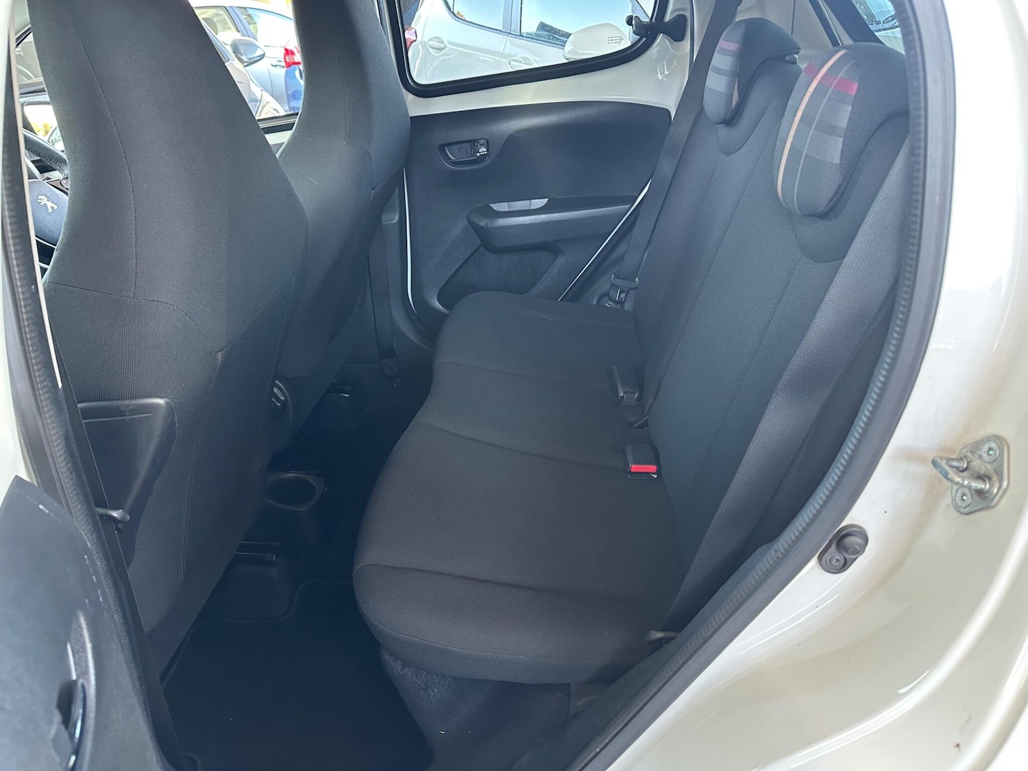 Used Peugeot 108 2015 for sale - 76371704: Photo 23