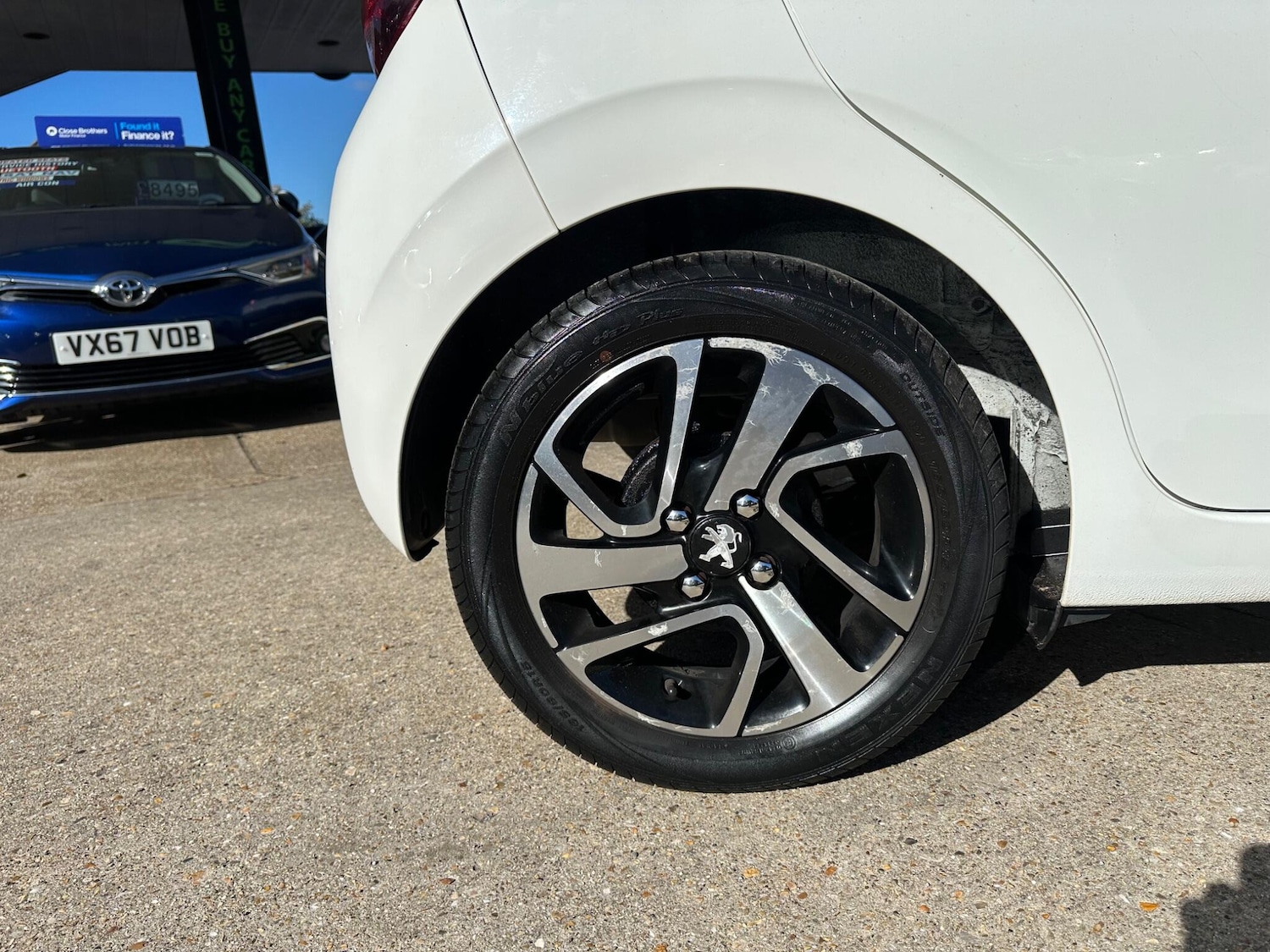 Used Peugeot 108 2015 for sale - 76371704: Photo 28