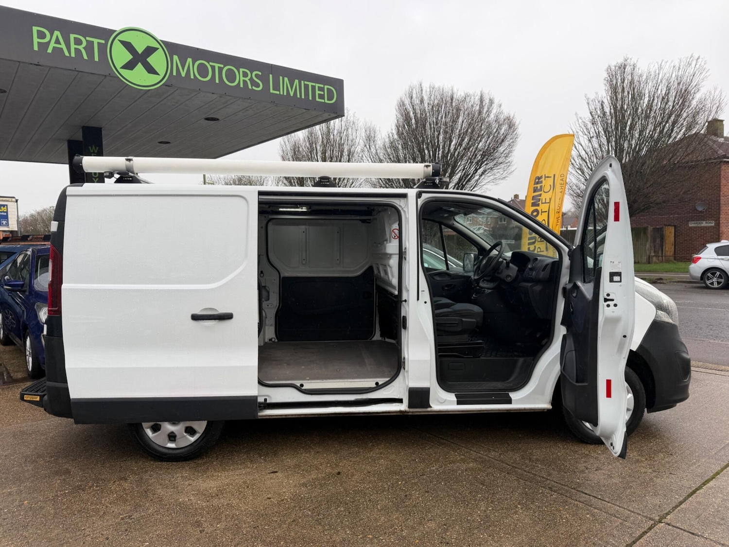 Used Vauxhall Vivaro 2016 for sale - 77509702: Photo 9