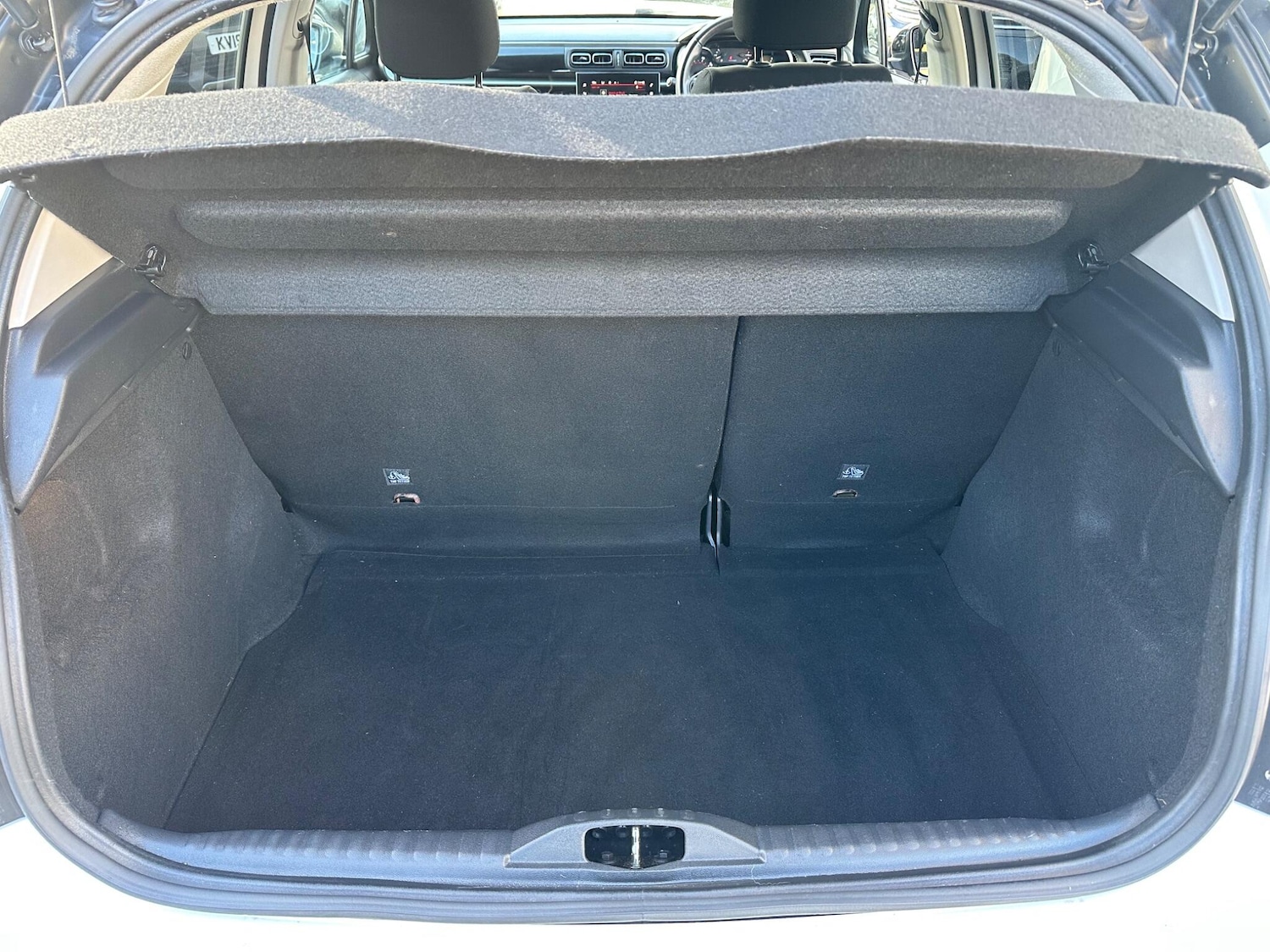 Used Citroen C3 2018 for sale - 76398777: Photo 9