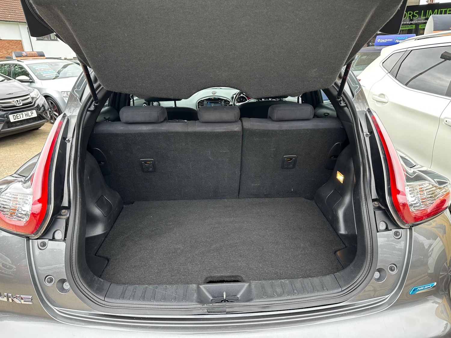 Used Nissan Juke 2015 for sale - 76307854: Photo 9