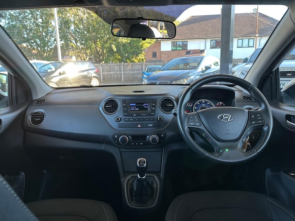 Used Hyundai i10 2017 for sale - 76136220: Photo 13