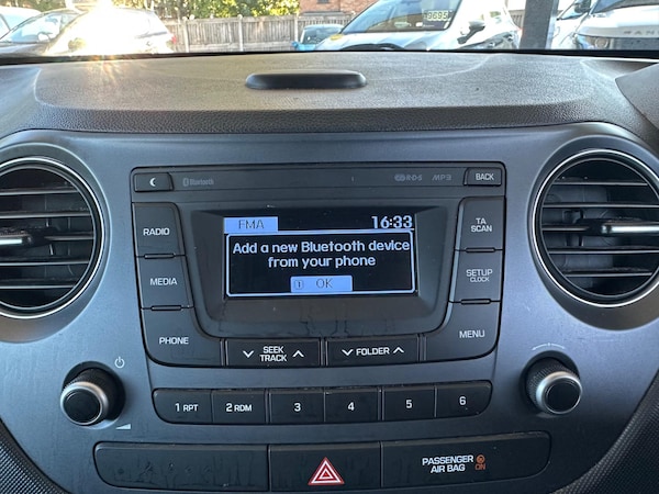 Used Hyundai i10 2017 for sale - 76136220: Photo 14