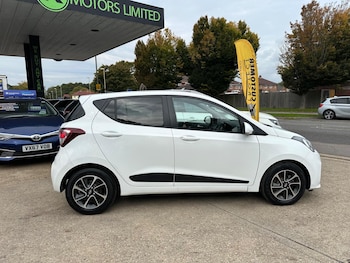 Used Hyundai i10 2017 for sale - 76136220: Photo 4