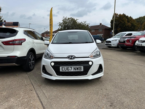 Used Hyundai i10 2017 for sale - 76136220: Photo 7