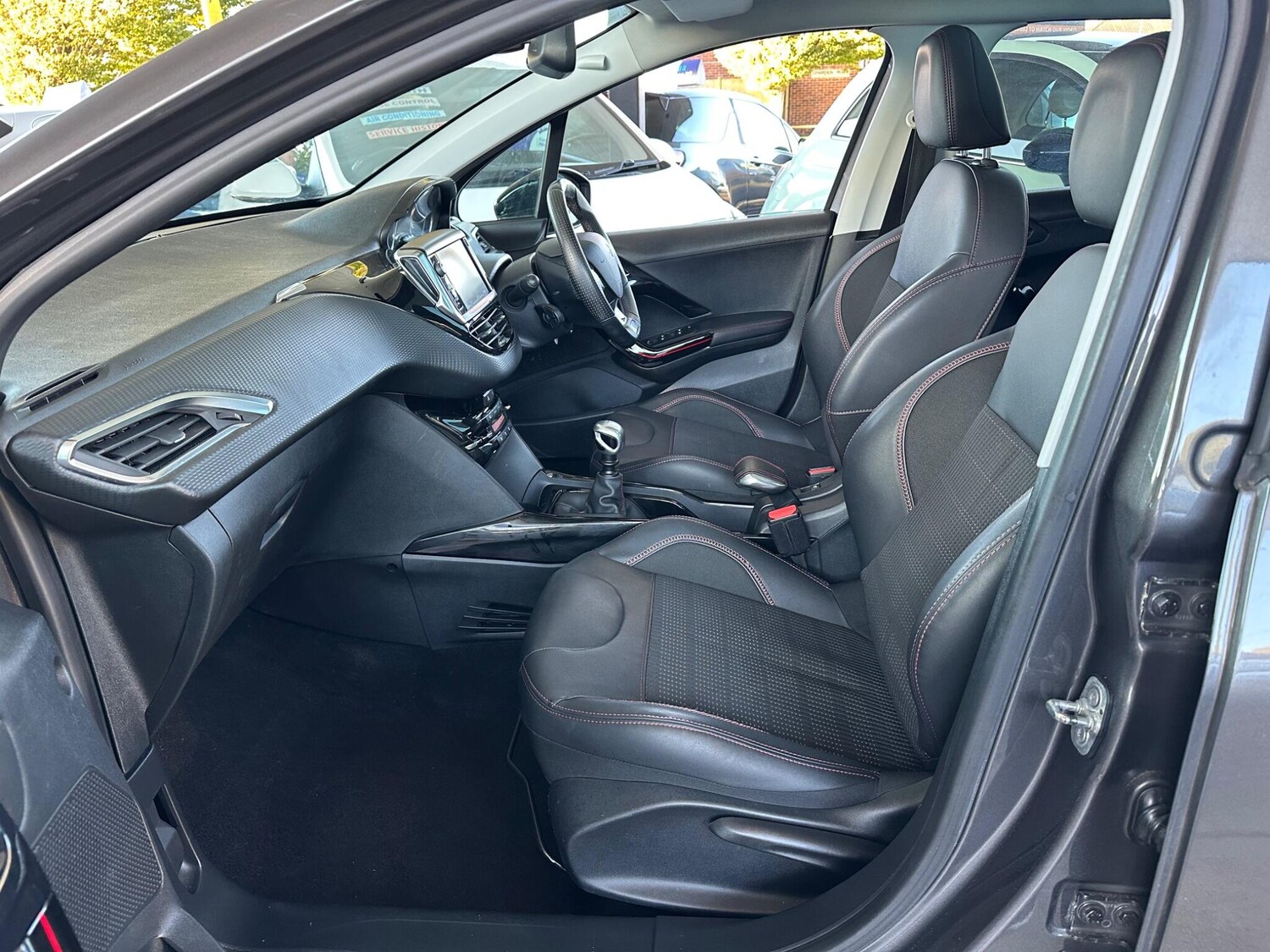 Used Peugeot 2008 2019 for sale - 78020459: Photo 20