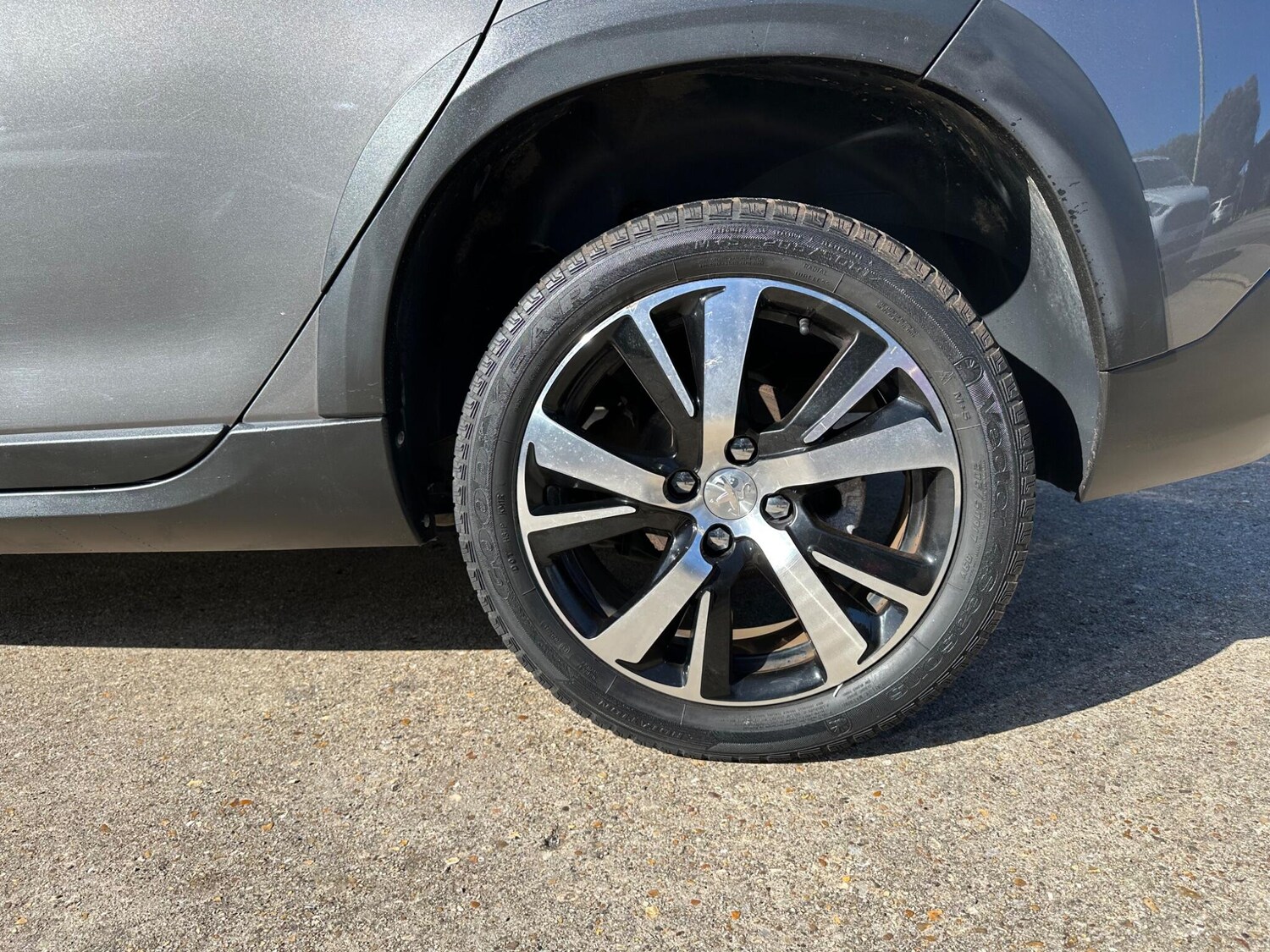 Used Peugeot 2008 2019 for sale - 78020459: Photo 31