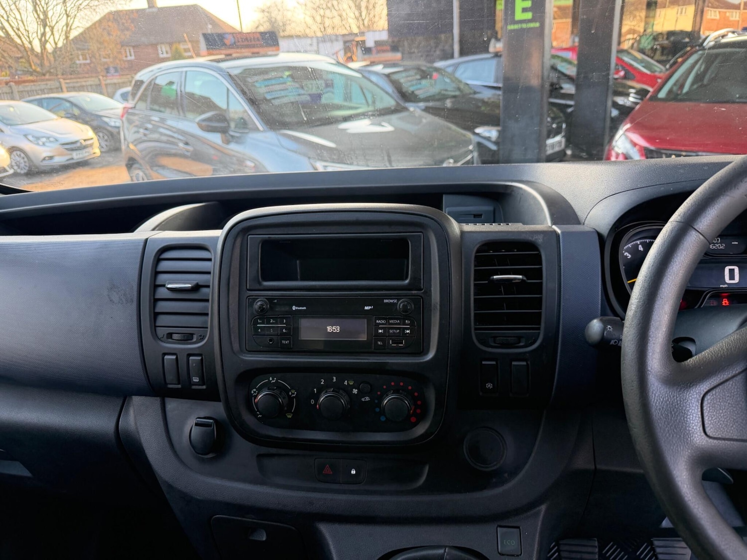 Used Vauxhall Vivaro 2016 for sale - 77957314: Photo 16