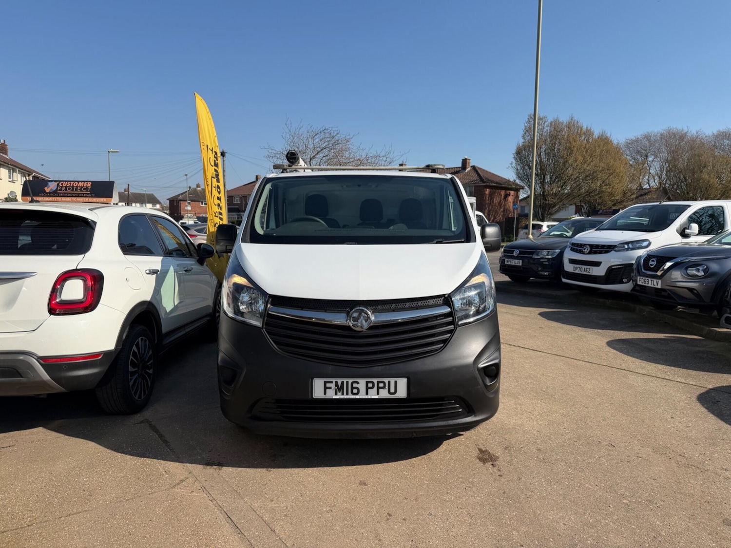 Used Vauxhall Vivaro 2016 for sale - 77957314: Photo 2