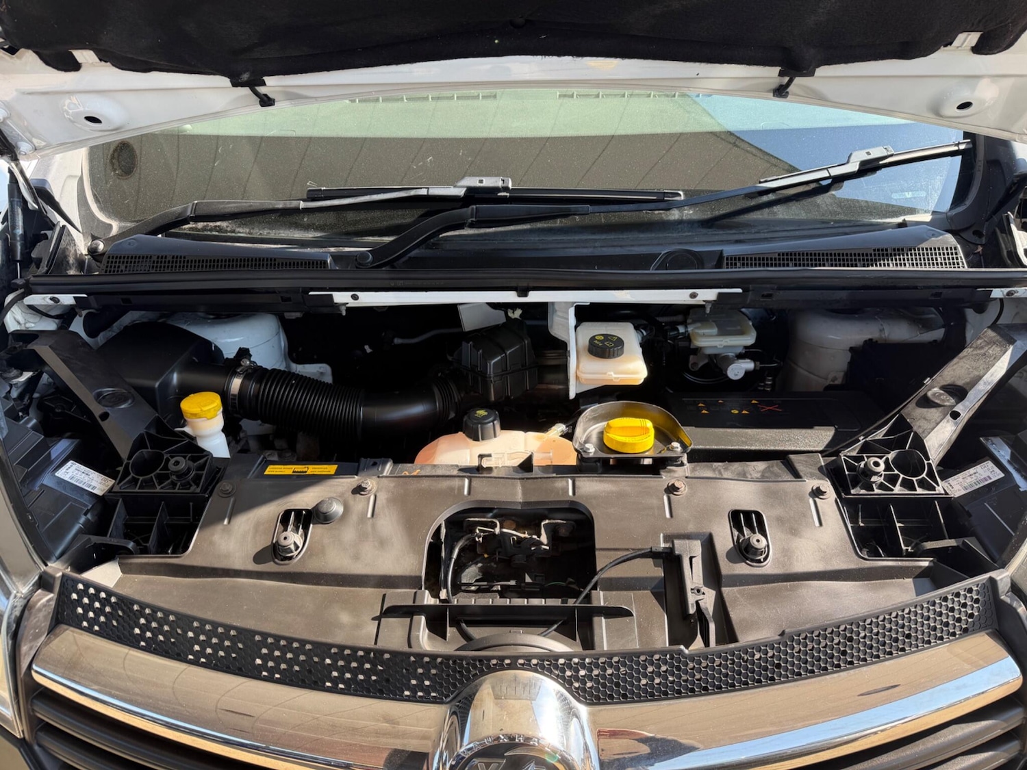 Used Vauxhall Vivaro 2016 for sale - 77957314: Photo 3