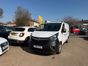 Used Vauxhall Vivaro 2016 for sale - 77957314: Photo