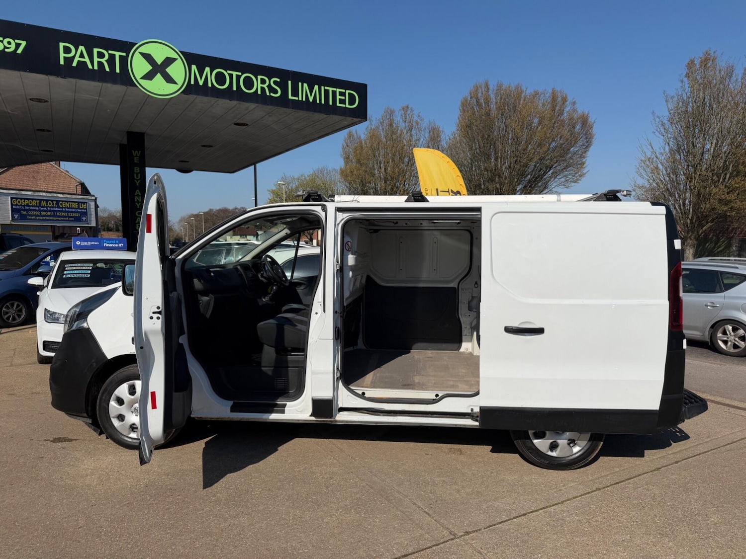 Used Vauxhall Vivaro 2016 for sale - 77957314: Photo 9