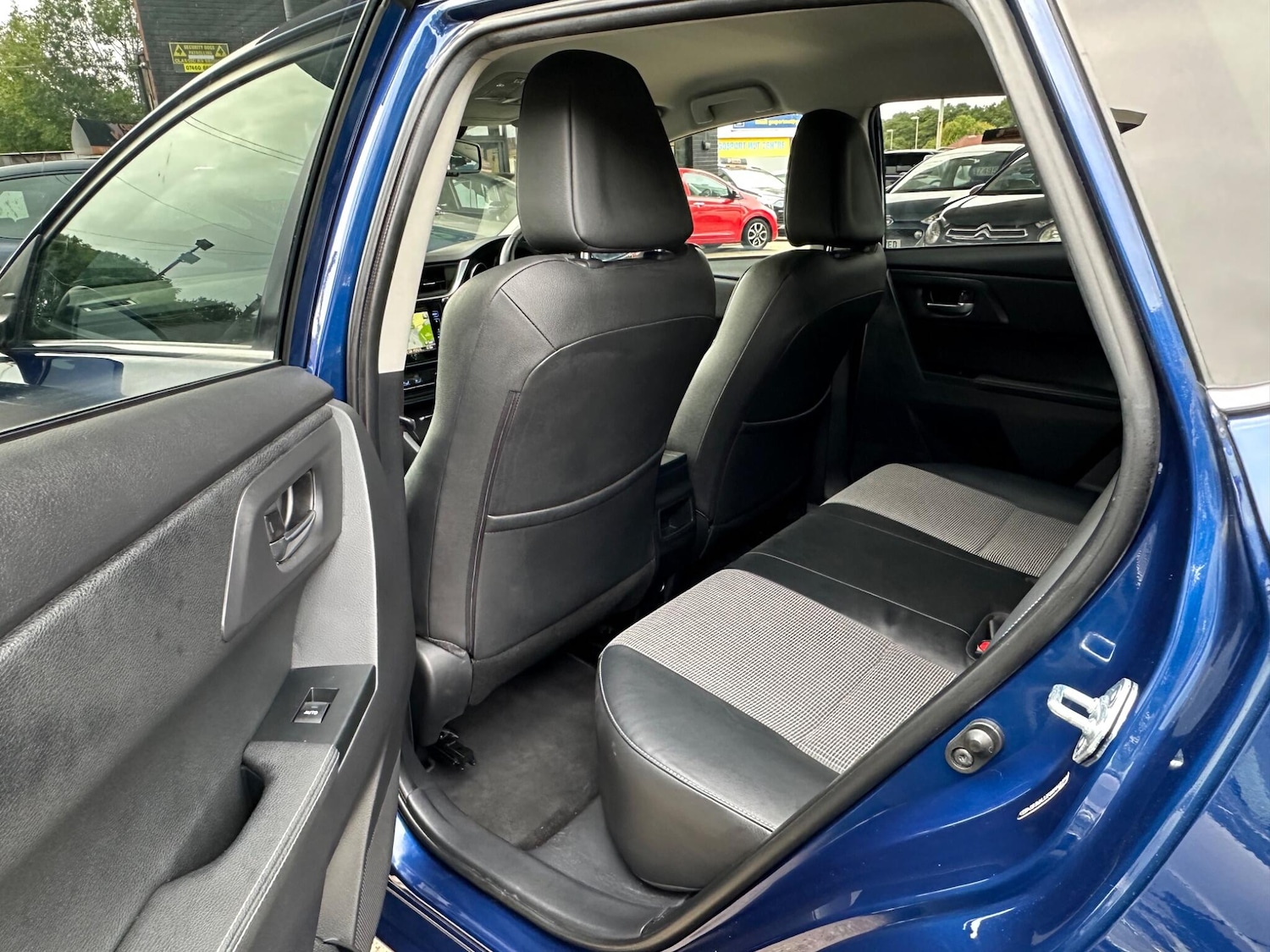 Used Toyota Auris 2017 for sale - 76990931: Photo 20