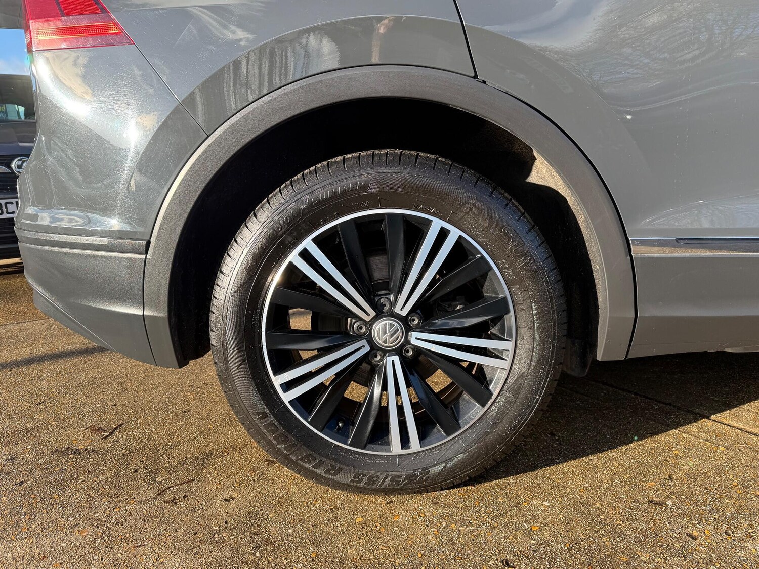 Used Volkswagen Tiguan 2017 for sale - 76823460: Photo 26