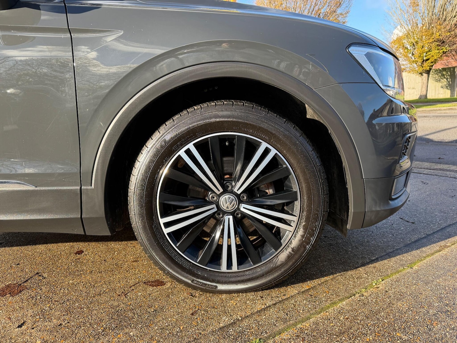 Used Volkswagen Tiguan 2017 for sale - 76823460: Photo 27